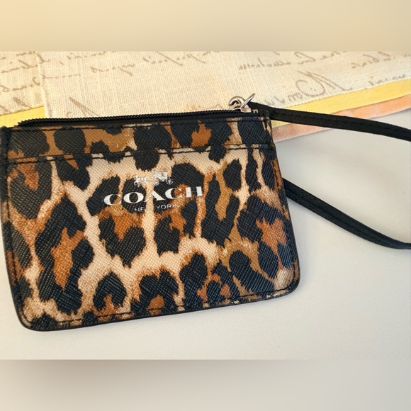 COACH Peyton Ocelot Pass Case wristlet card holder coin purse leopard PVC F52229 - Picture 1 of 9
